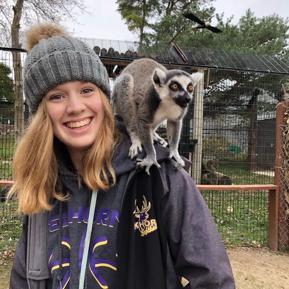 Meet your Posher, Chantel - Picture 1 of 1